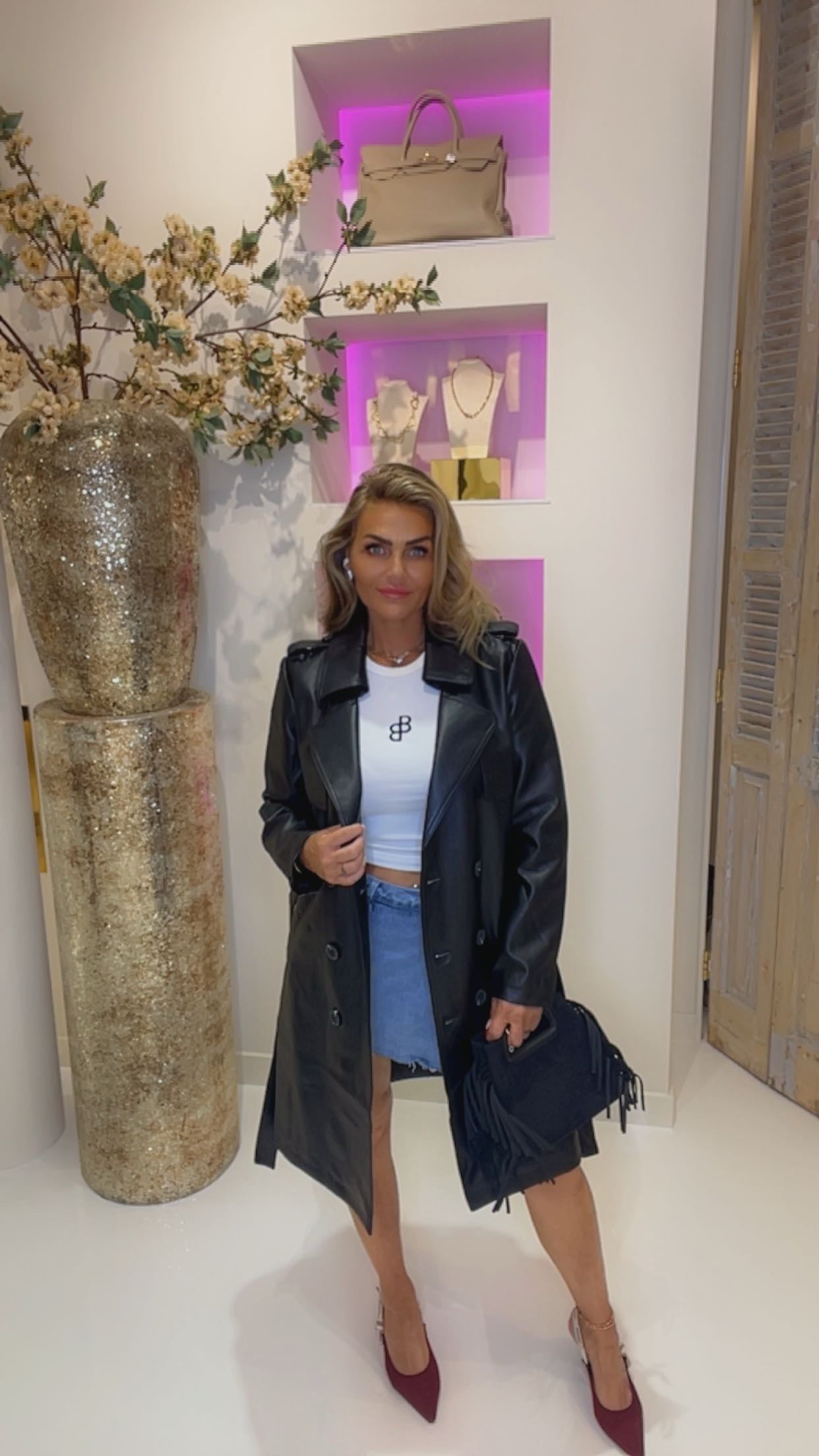 trenchcoat leather
