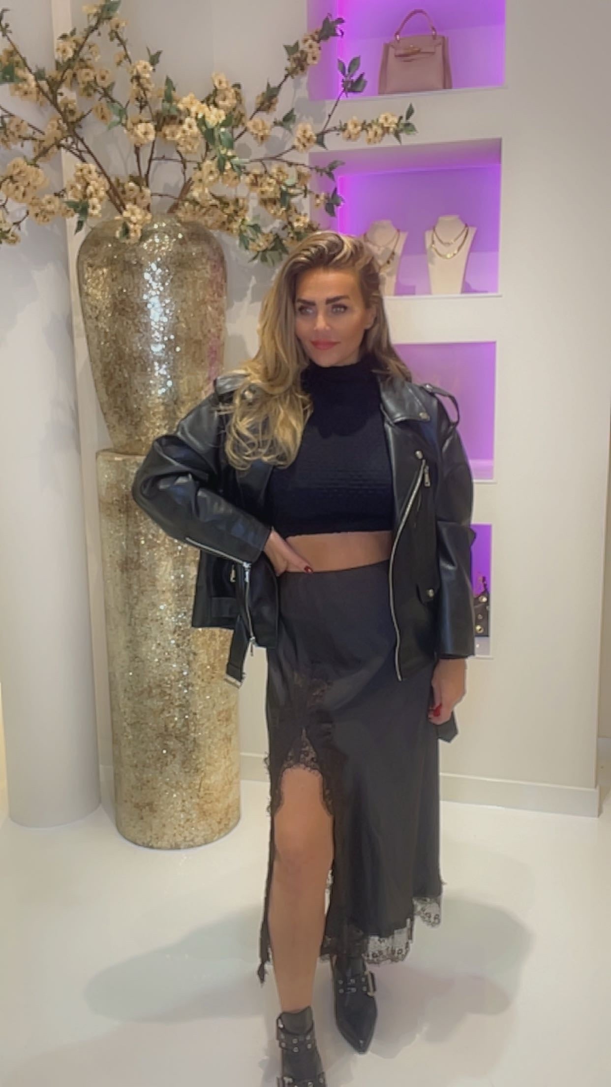 tess rok kant brown laatste !!