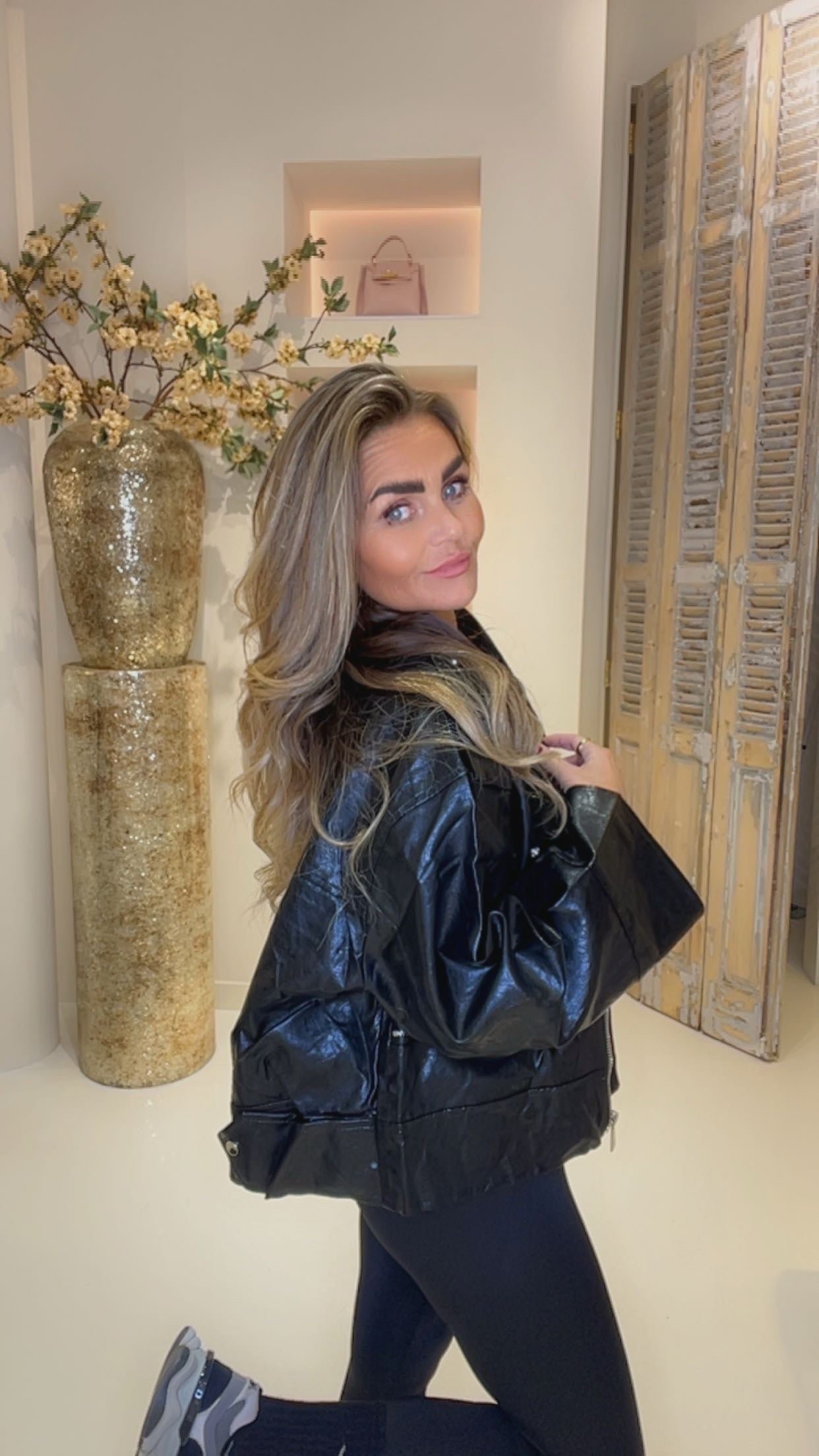 sarah black jacket