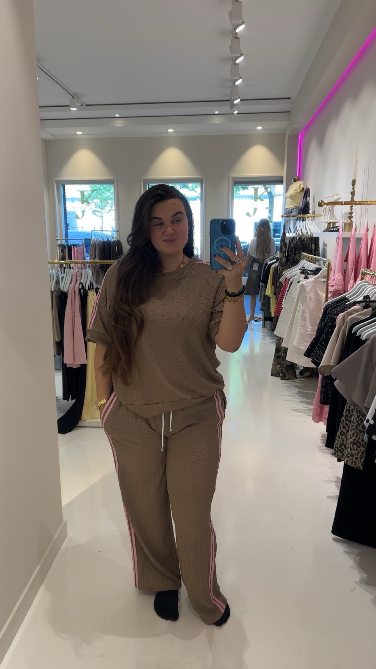 Jane set bruin