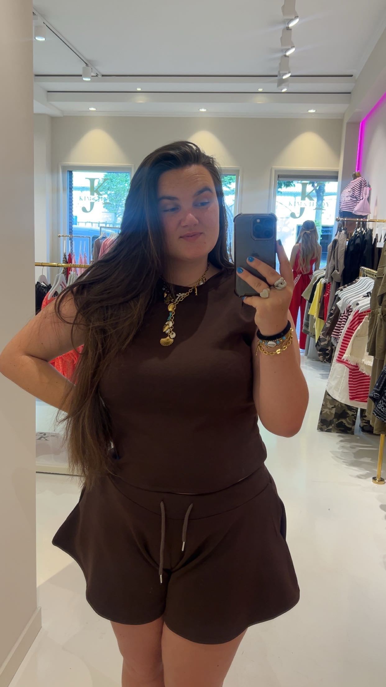 liv setje bruin