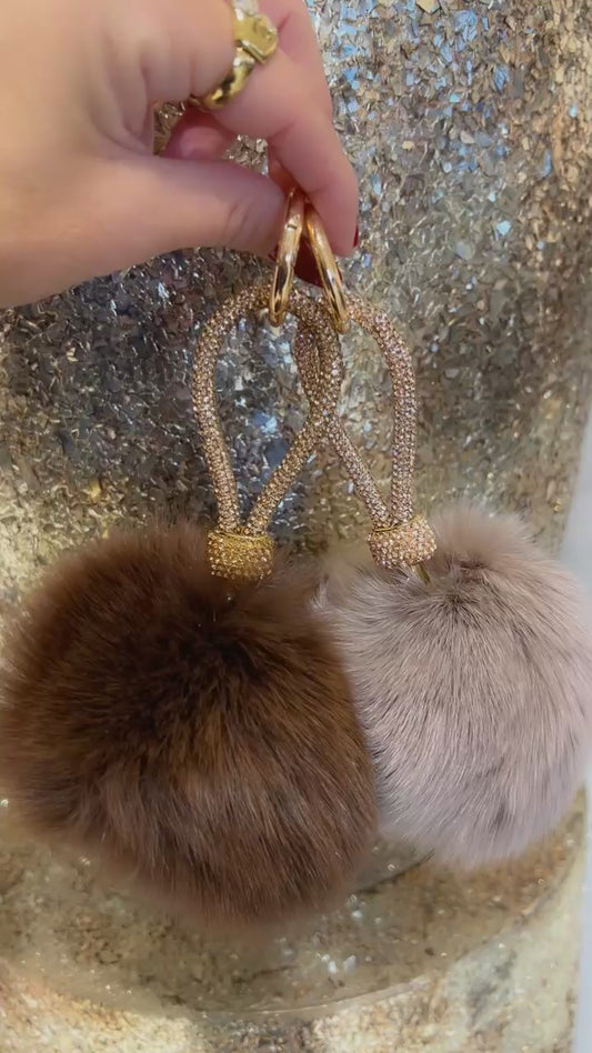 fluffy sleutel tas hanger brown
