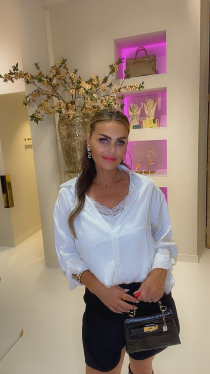 Blouse top wit