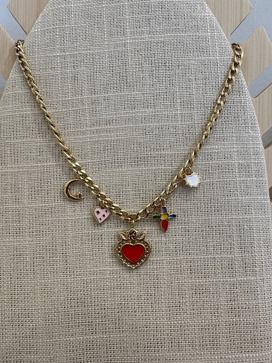 Queen of hearts necklace