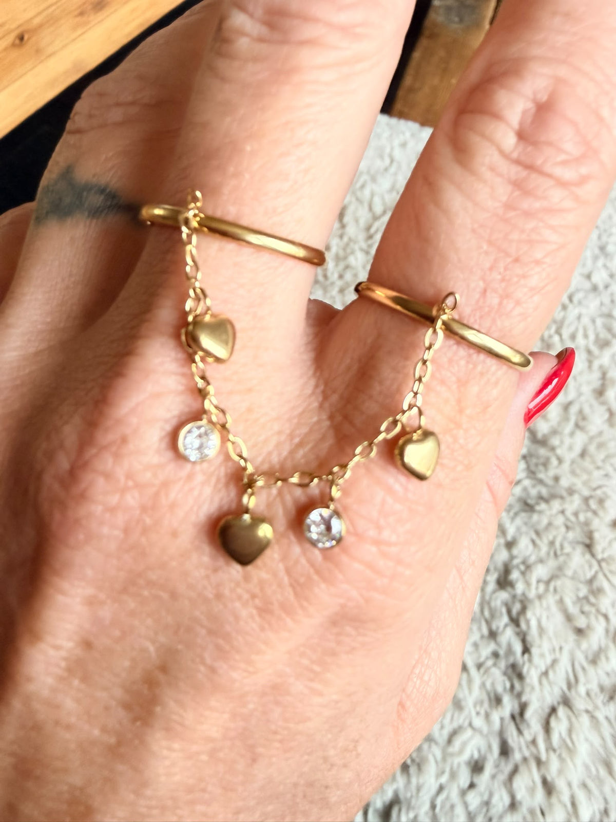 Double heart chain ring