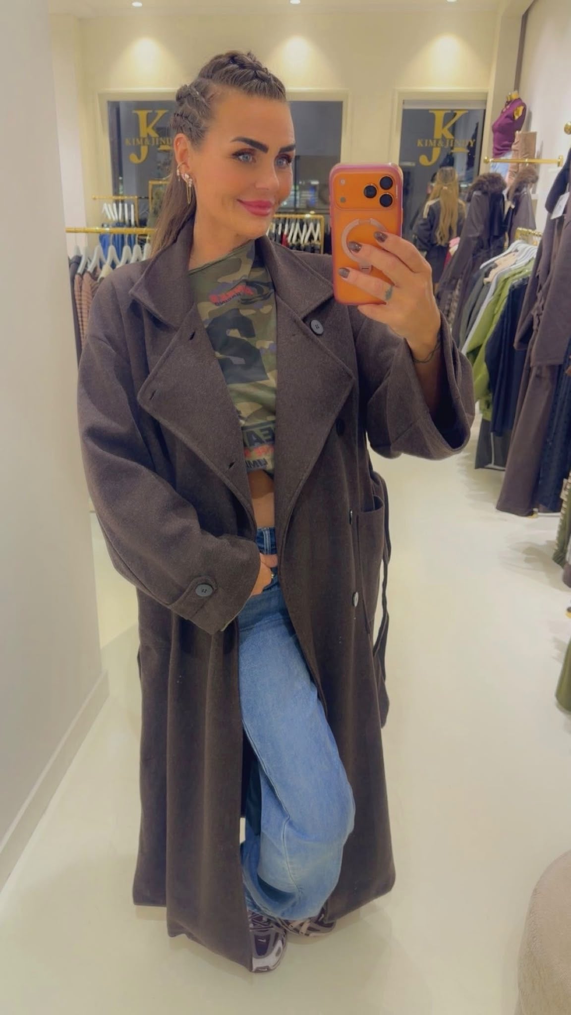 Kimmy Trenchcoat