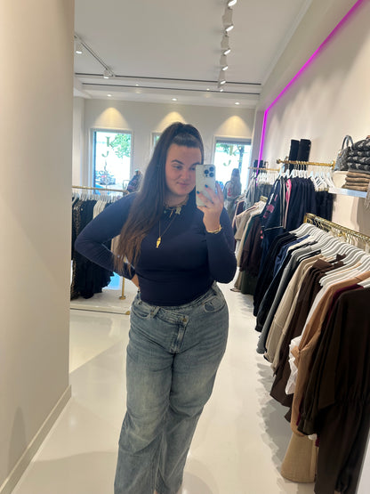 Gina top navy
