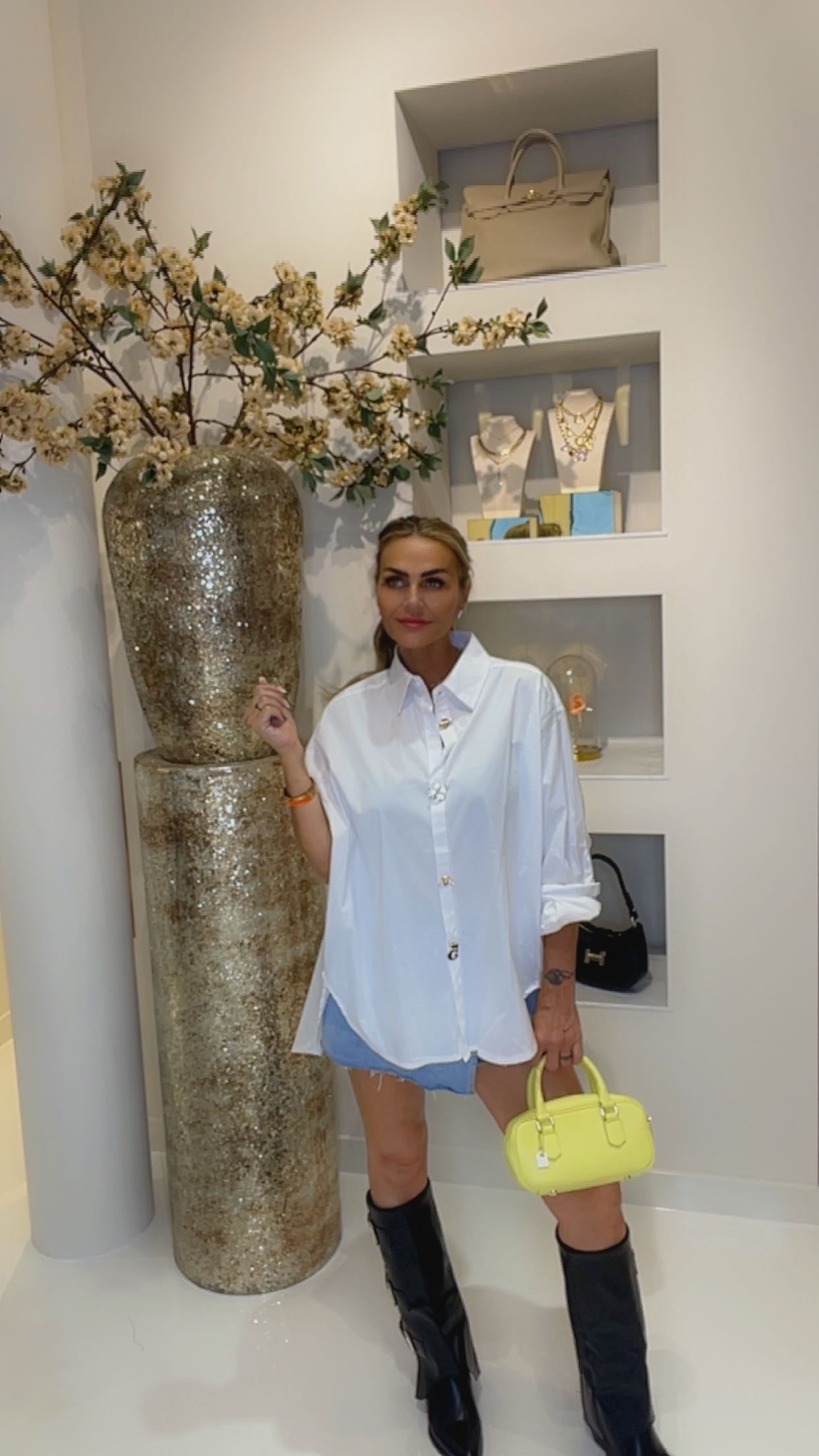 Broche blouse wit