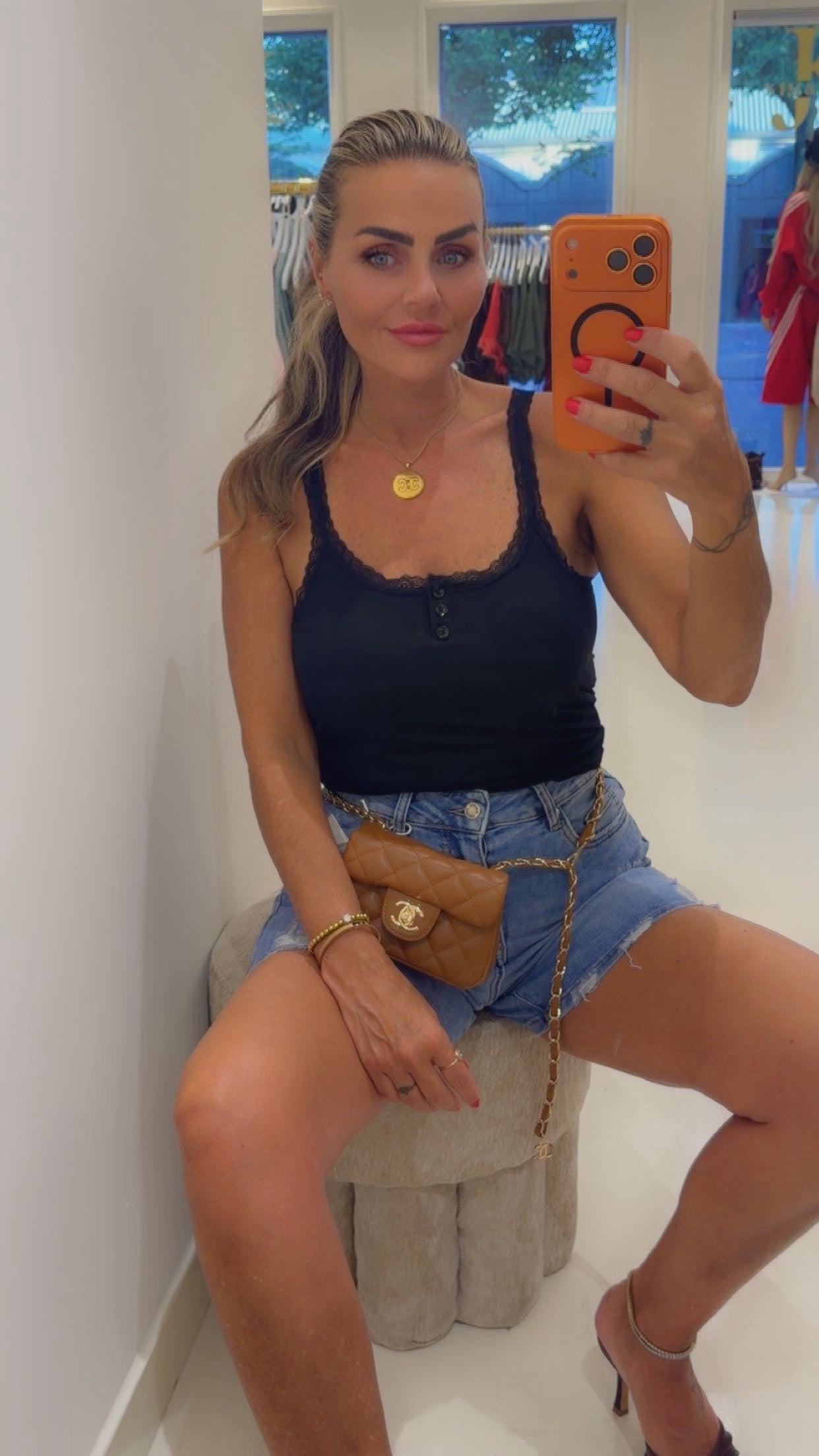 Basic top kant detail zwart