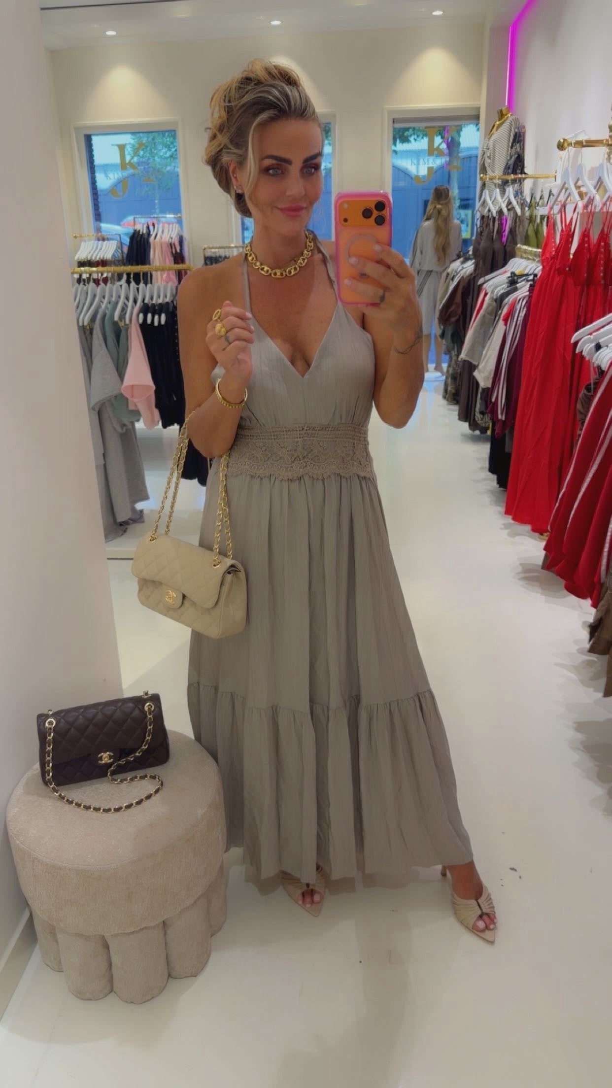 Shakira dress taupe