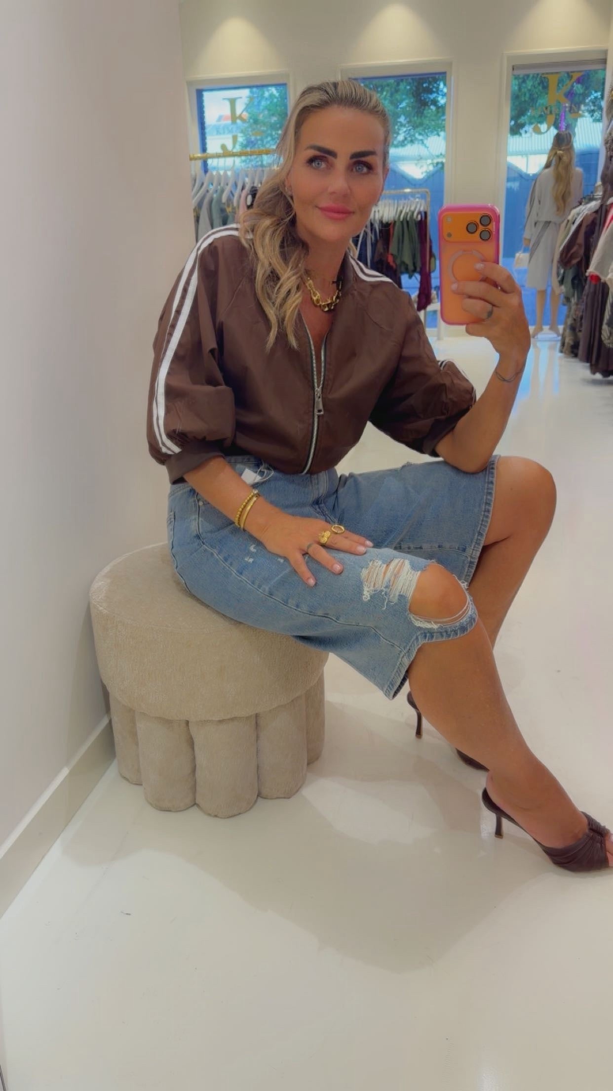 Striped jacket bruin