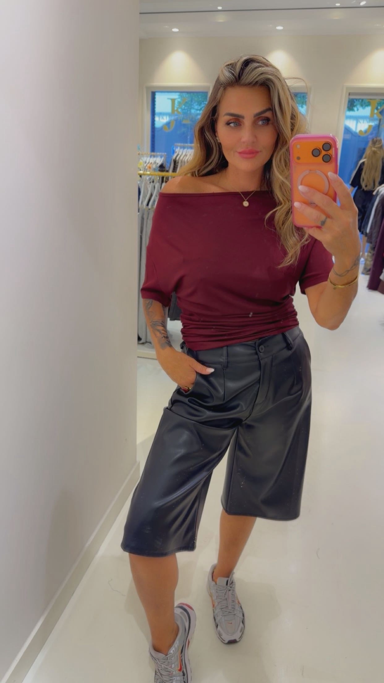 leather jord