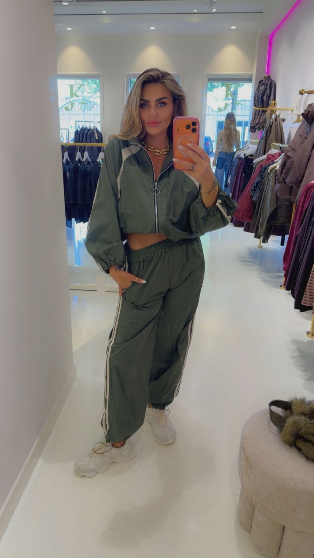 Stacy set groen