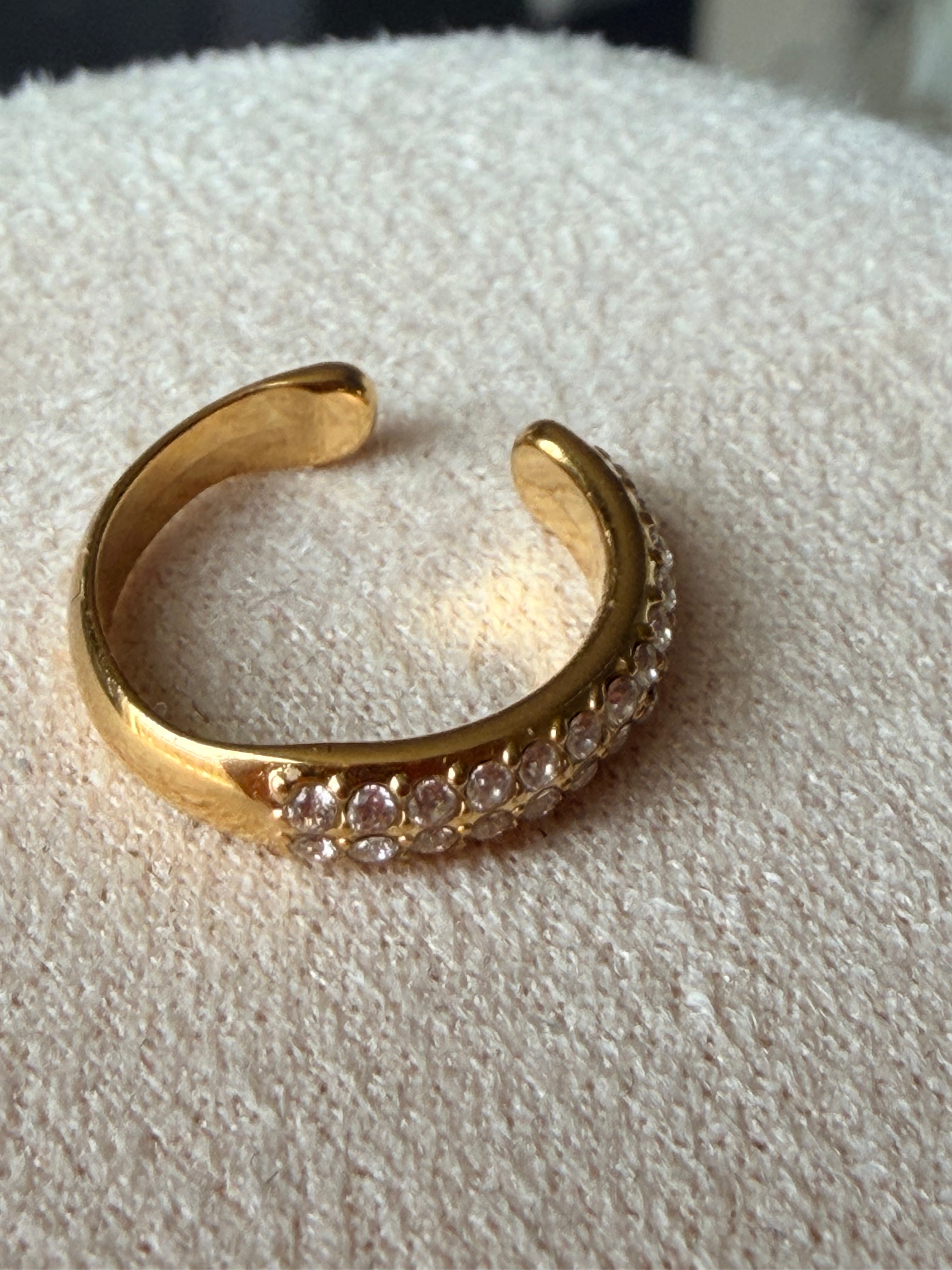 earcuf strass half