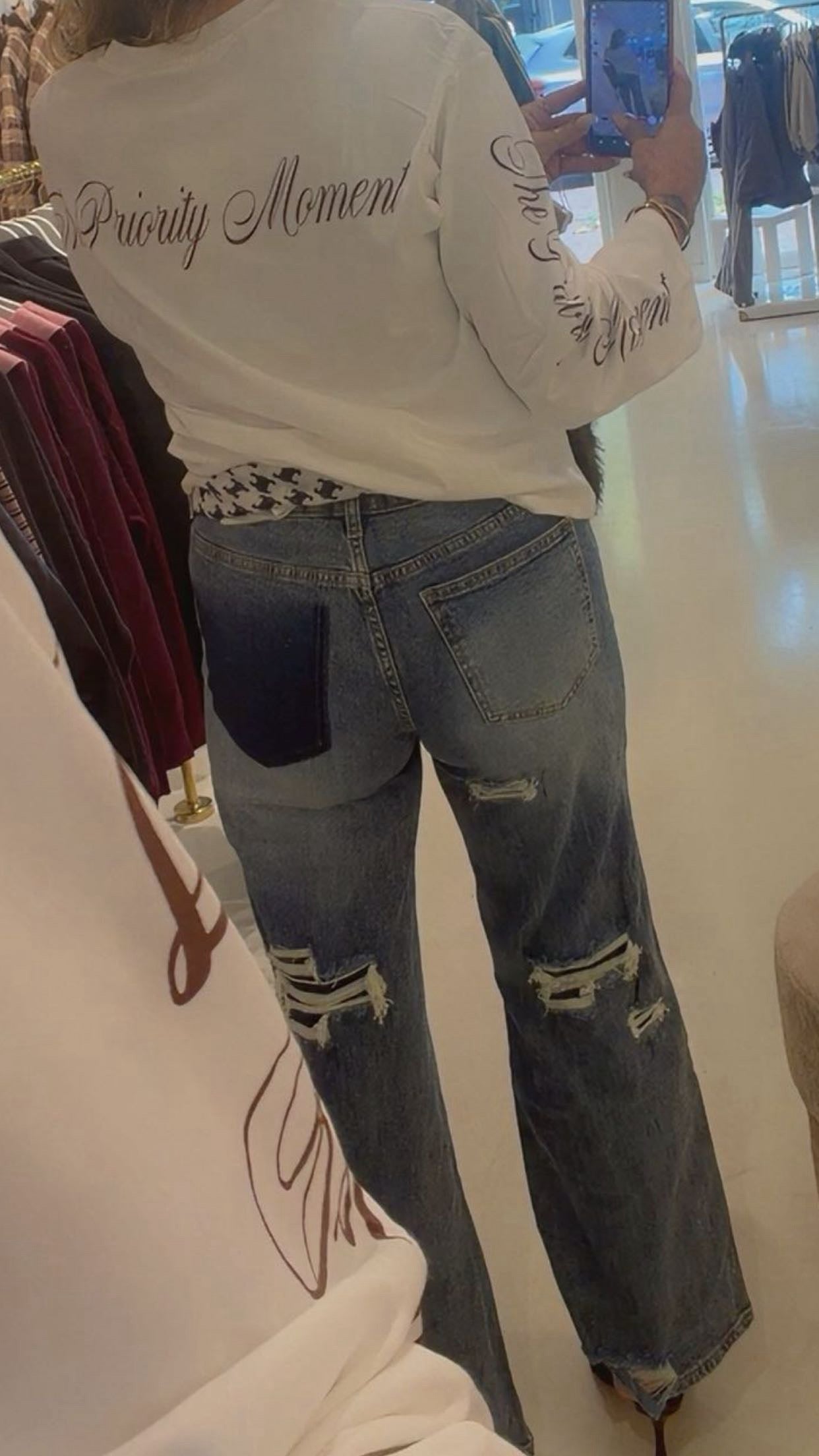 destroyed jeans laulia
