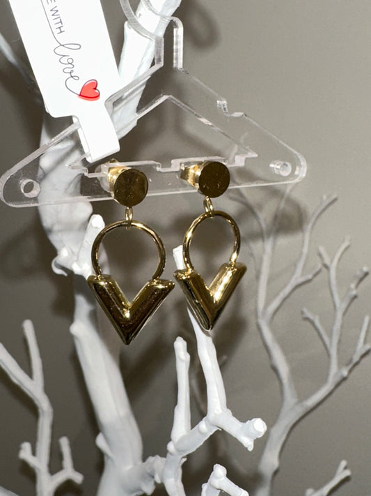 V earings