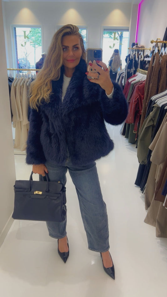 sascha furry jacket blauw