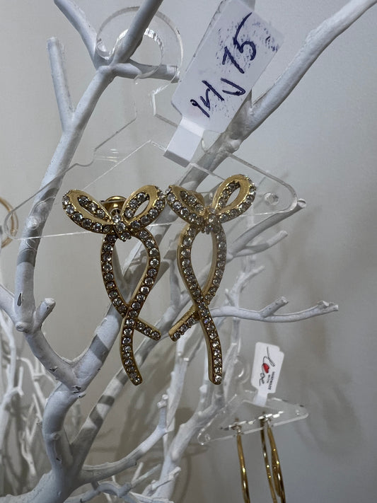 strik earrings
