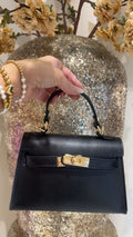 iconic bag black