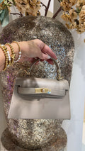 iconic bag taupe