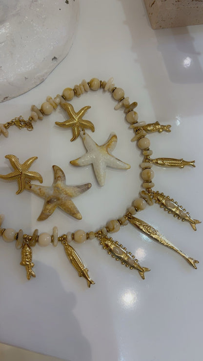 Starfish earrings beige