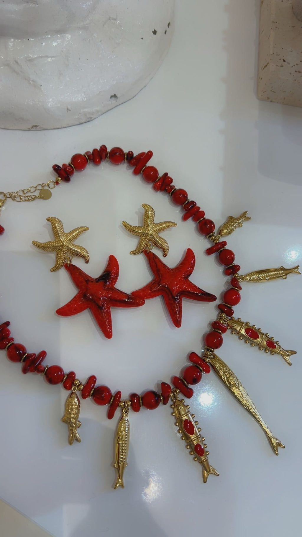 Fishy necklace red