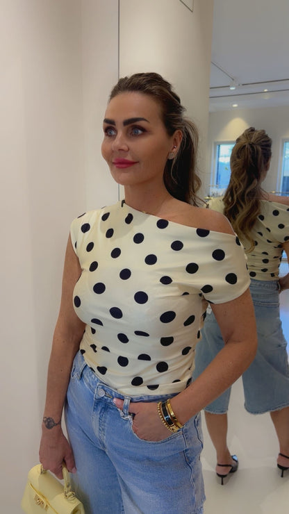 polka top geel