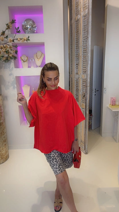 billy tee red