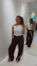 Striped jogger bruin