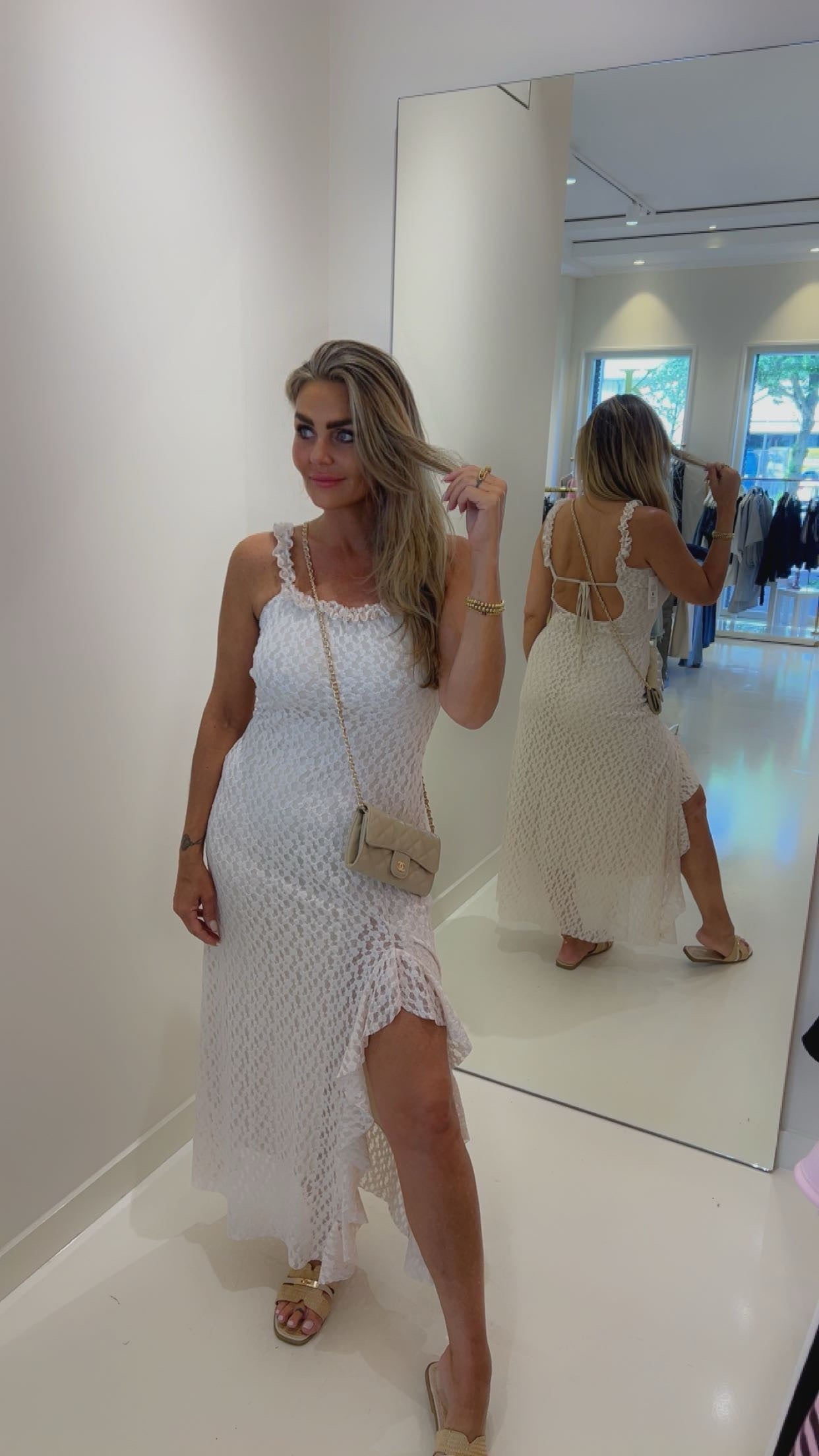 Aurora dress beige