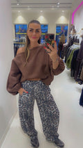Oversized offsholder sweater Brown