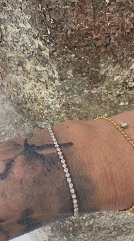 Tennis bracelet